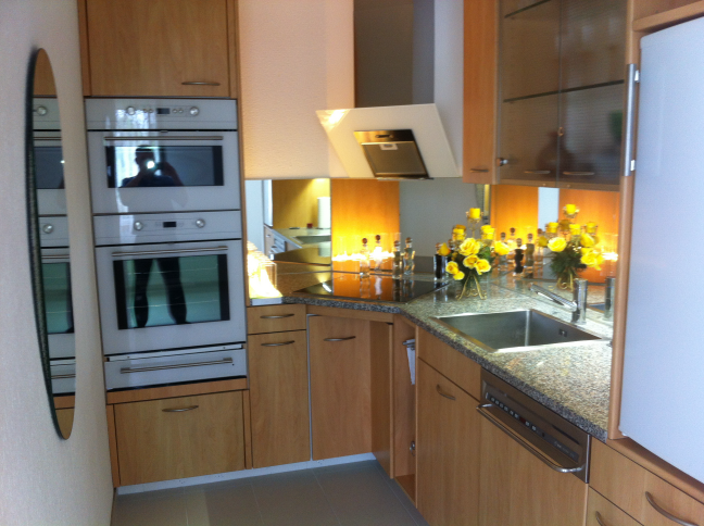 Royal Mirror Oftringen — kitchen