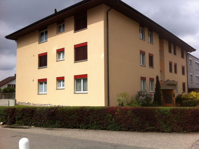 Royal Mirror Oftringen — facade